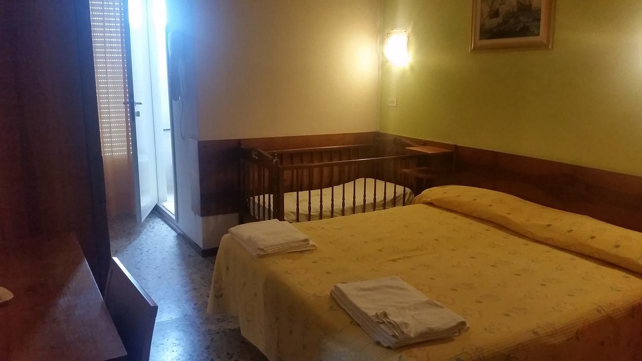 Hotel Pecci Rimini Dış mekan fotoğraf